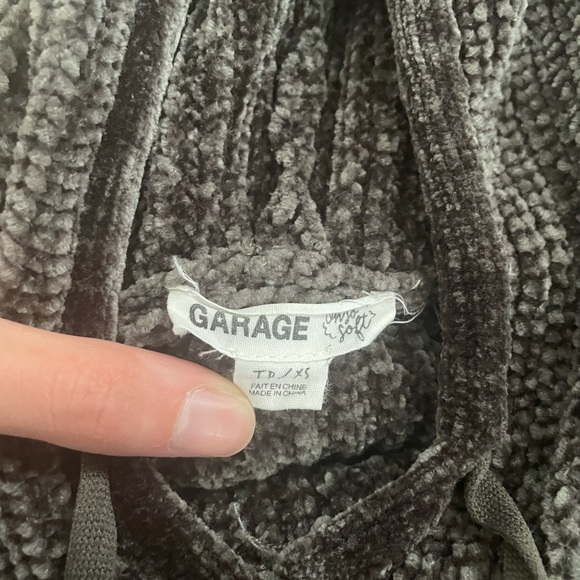 Garage green knit cropped sweatshirt || size XS - Picture 3 of 3